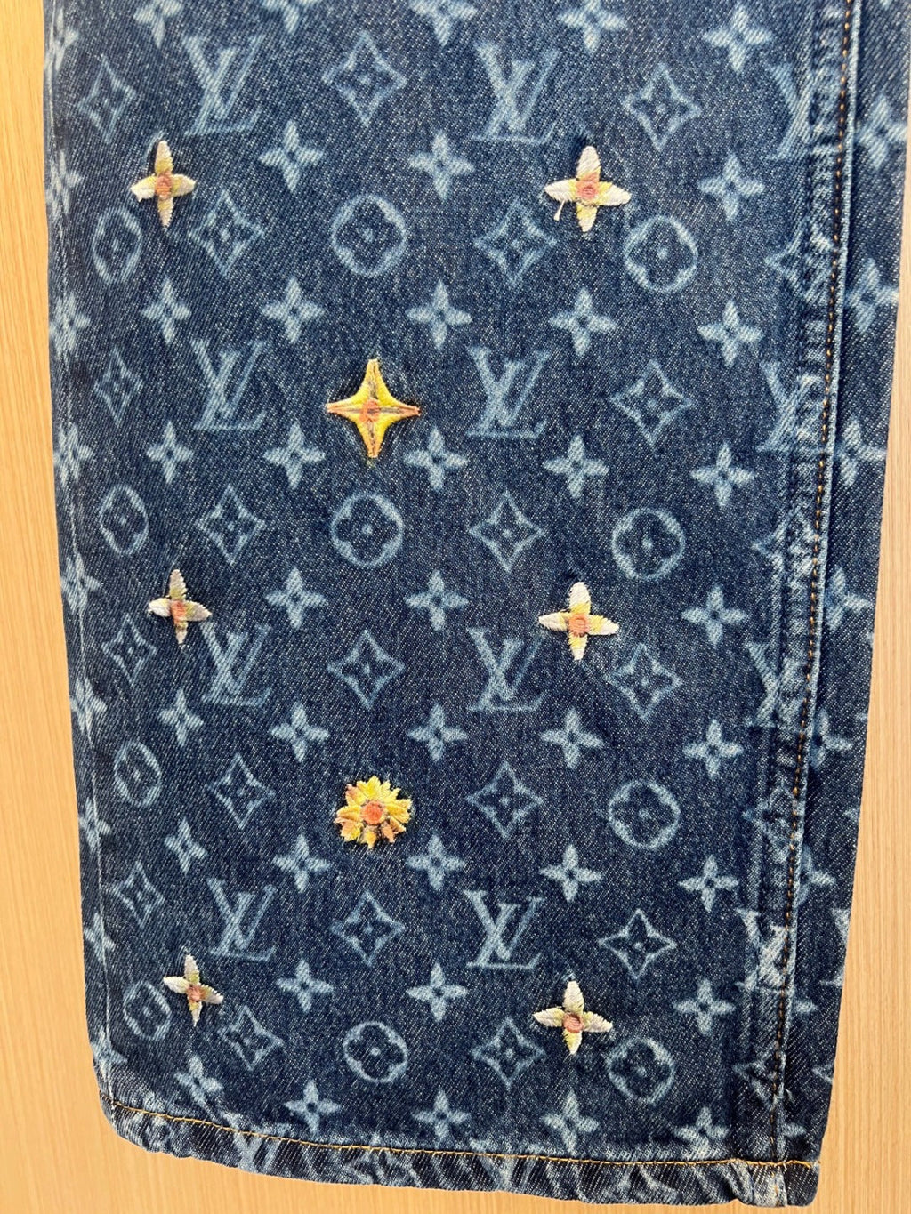 LV Jacquard Cone Chrysanthemum Embroidered Skateboard Jeans